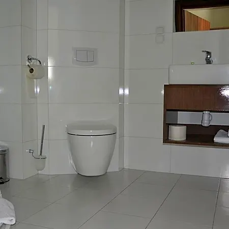 Hotell Pod Debem Tarnów