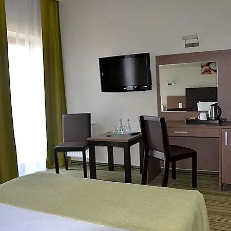 Hotell Pod Debem 3*