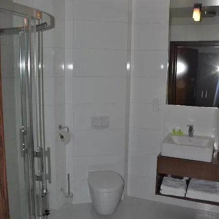 Hotell Pod Debem 3*