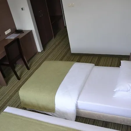 Hotell Pod Debem